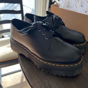 Dr. Martens 1461 quad in black with ribbon laces